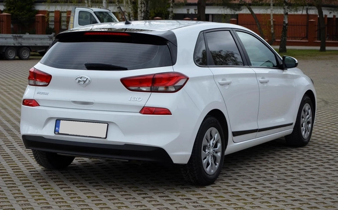 Hyundai I30 cena 46900 przebieg: 145000, rok produkcji 2018 z Sochaczew małe 326